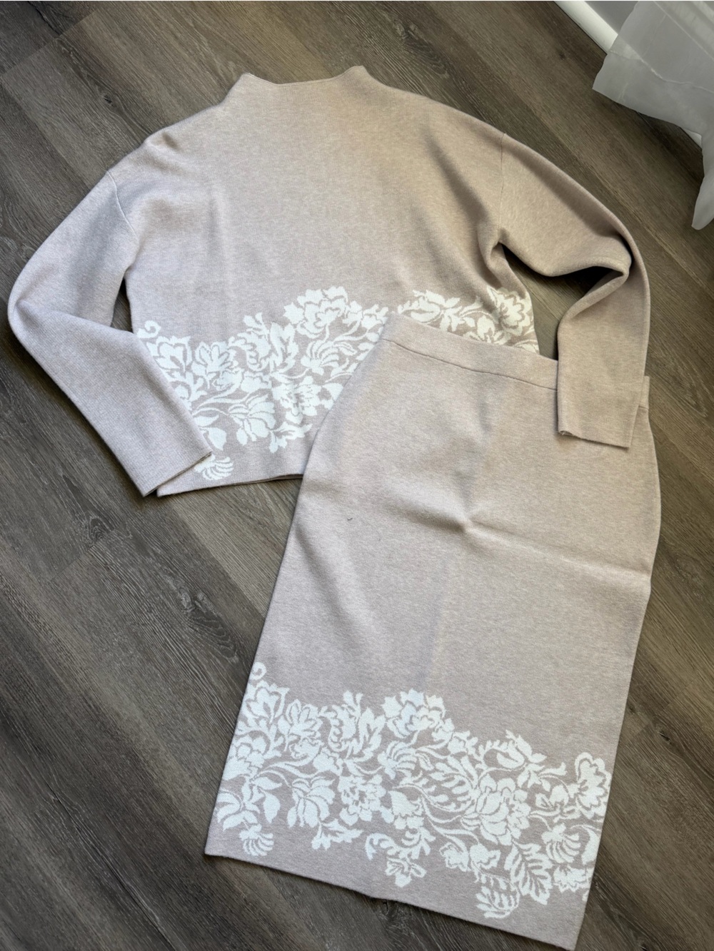Joie sweater/ skirt set